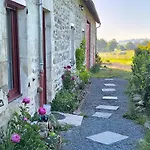 Bed & Breakfast La Bruyere - - Tréban