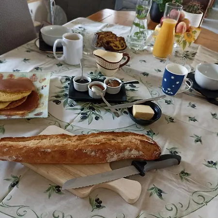 La Bruyere - - Bed & Breakfast *